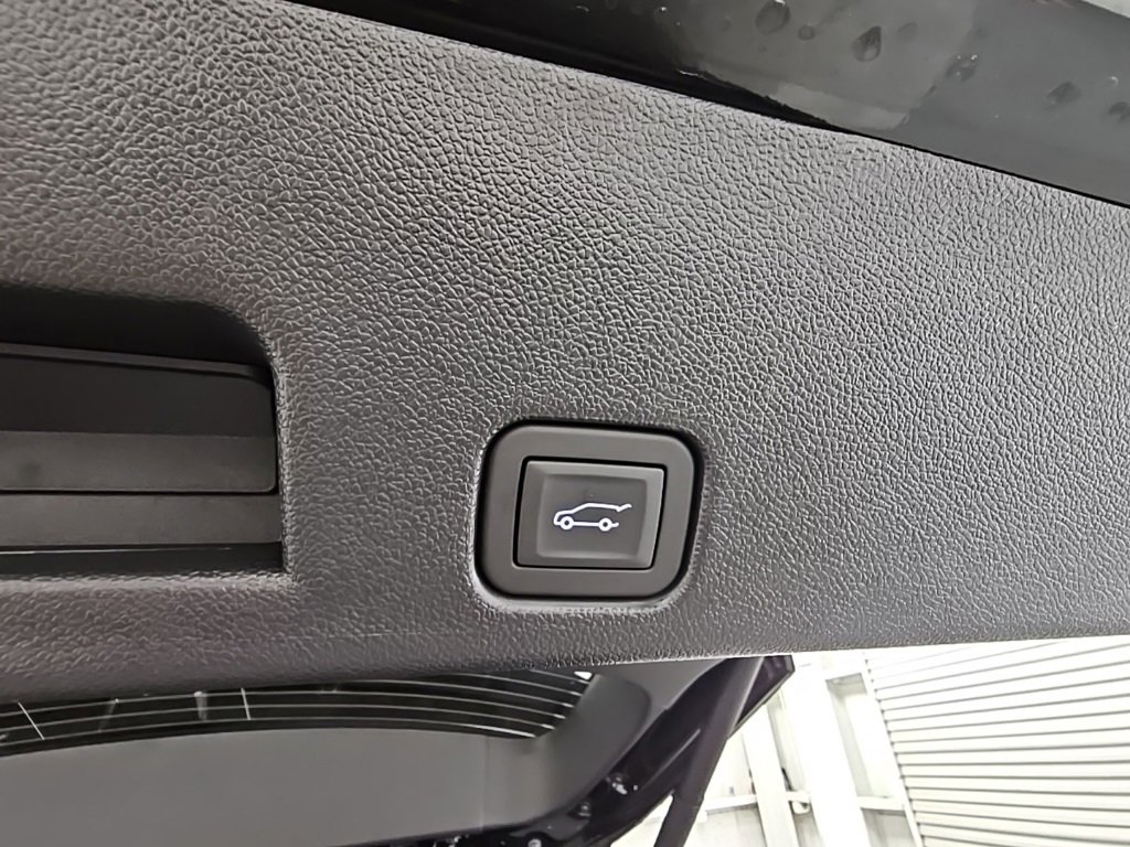 New 2026 Buick Enclave Sport Touring w/ Power Package image 39