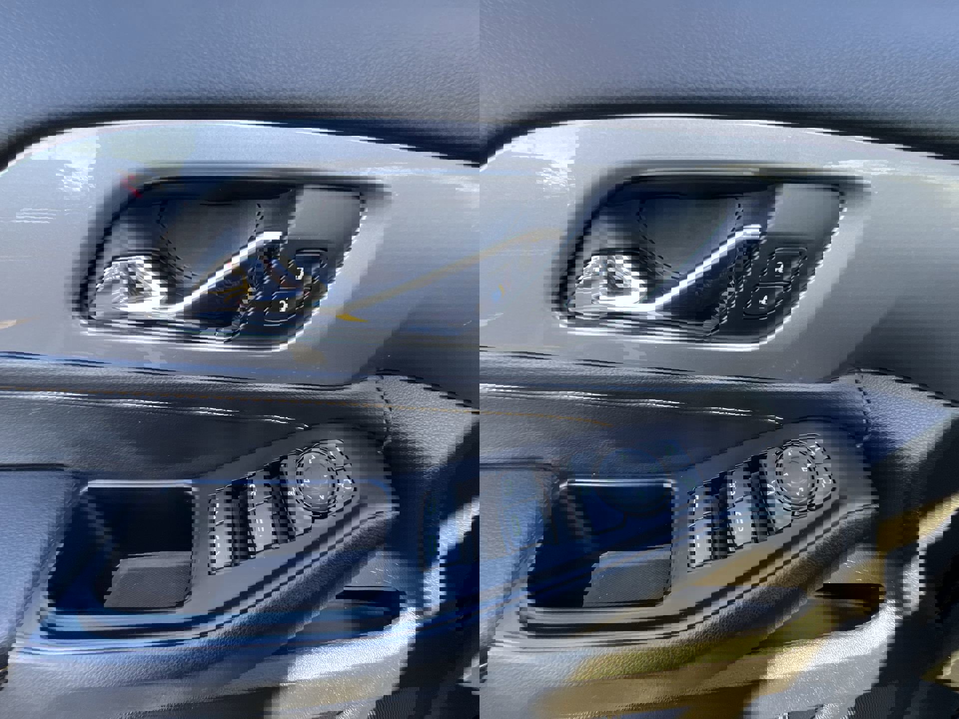 Used 2019 Chevrolet Traverse LT image 23