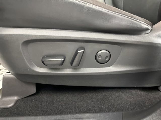 Used 2022 Nissan Pathfinder SL w/ SL Premium Package image 34