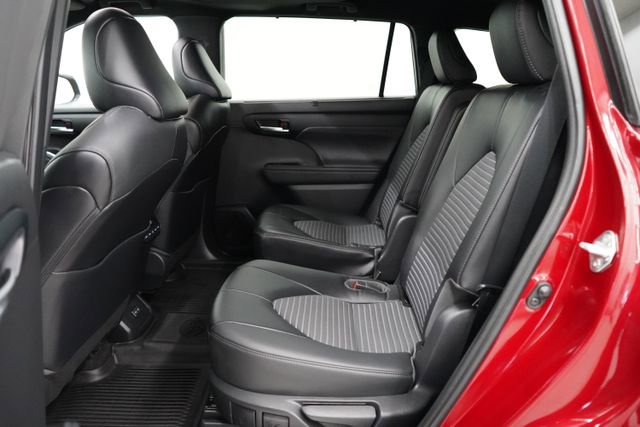 Used 2023 Toyota Highlander XSE image 65
