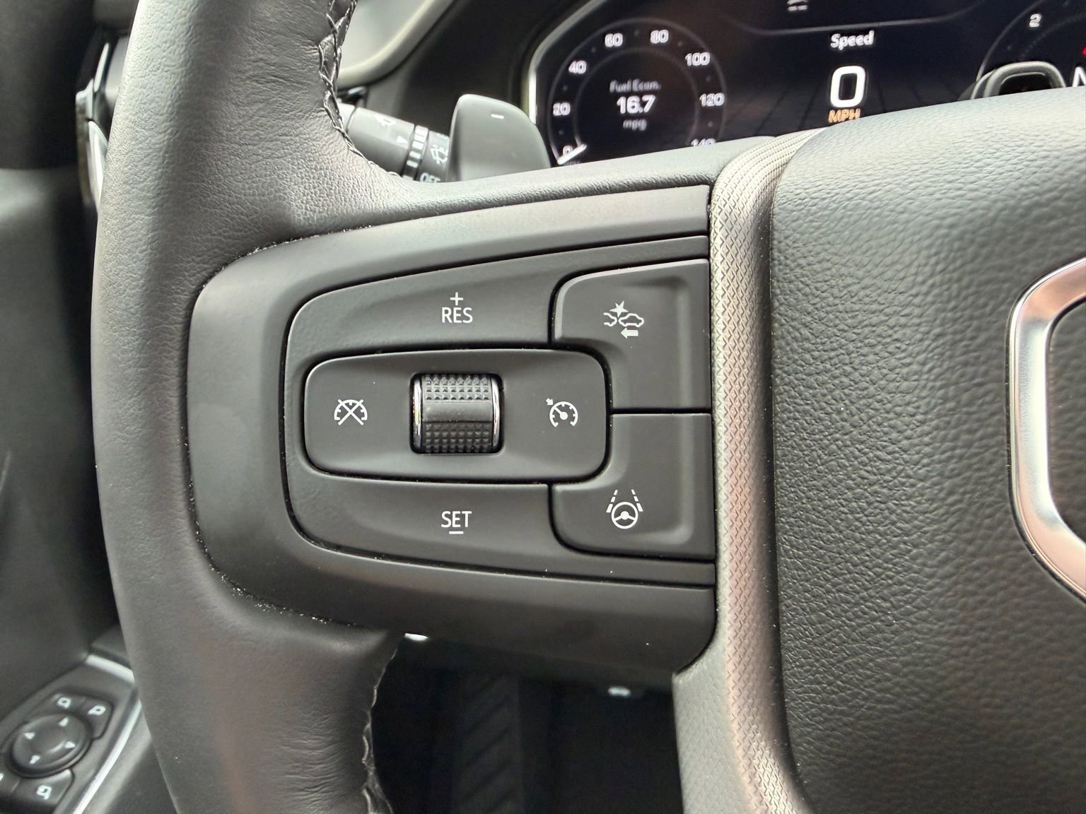 Used 2025 GMC Sierra 1500 Denali image 14