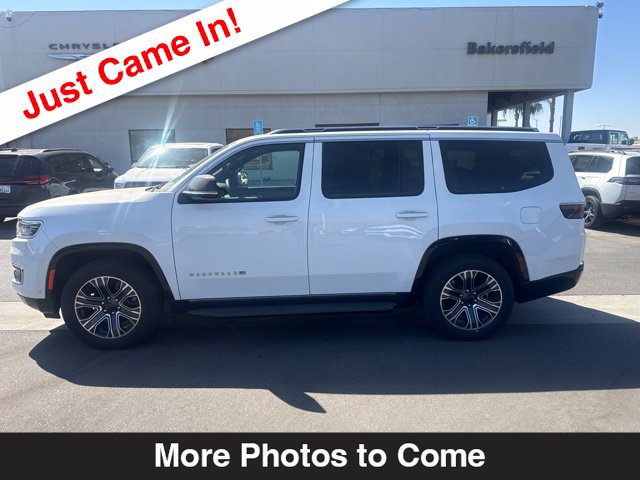 Used 2024 Jeep Wagoneer Series II AWD/4WD image 2