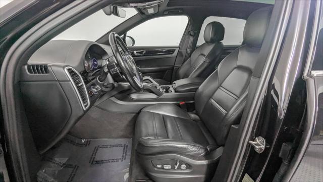 Used 2019 Porsche Cayenne AWD/4WD image 14