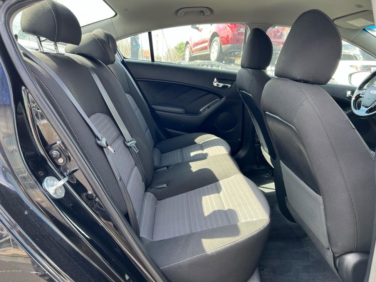 Used 2017 Kia Forte S w/ S Technology Package image 14