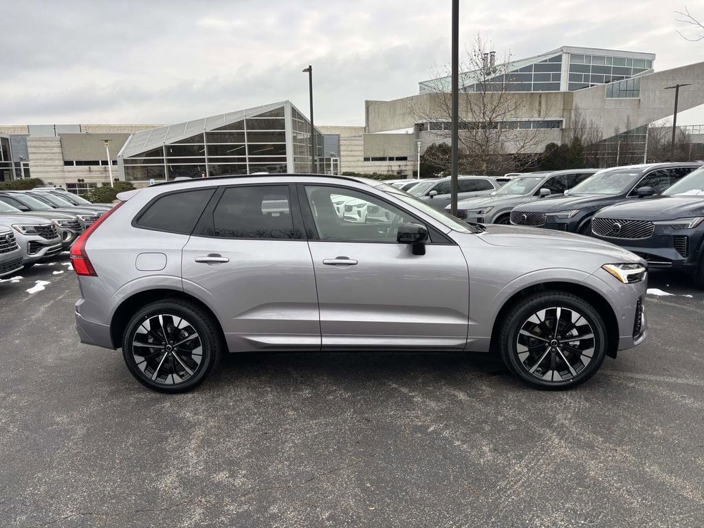 New 2026 Volvo XC60 B5 Plus w/ Protection Package Premier image 8