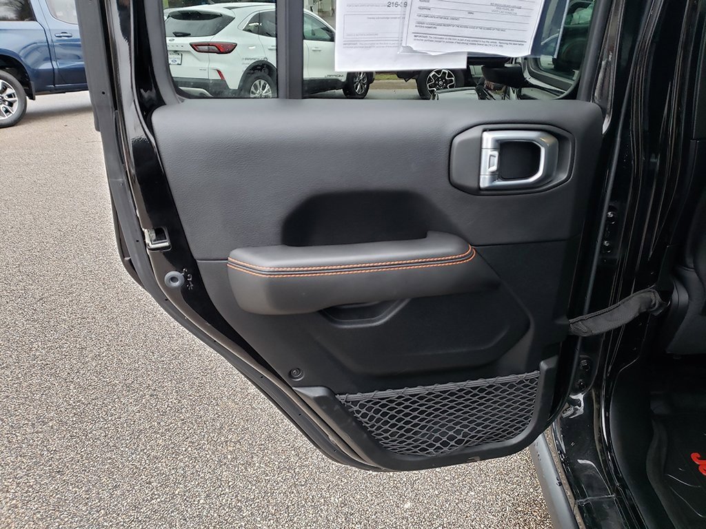 Used 2021 Jeep Gladiator Mojave image 12