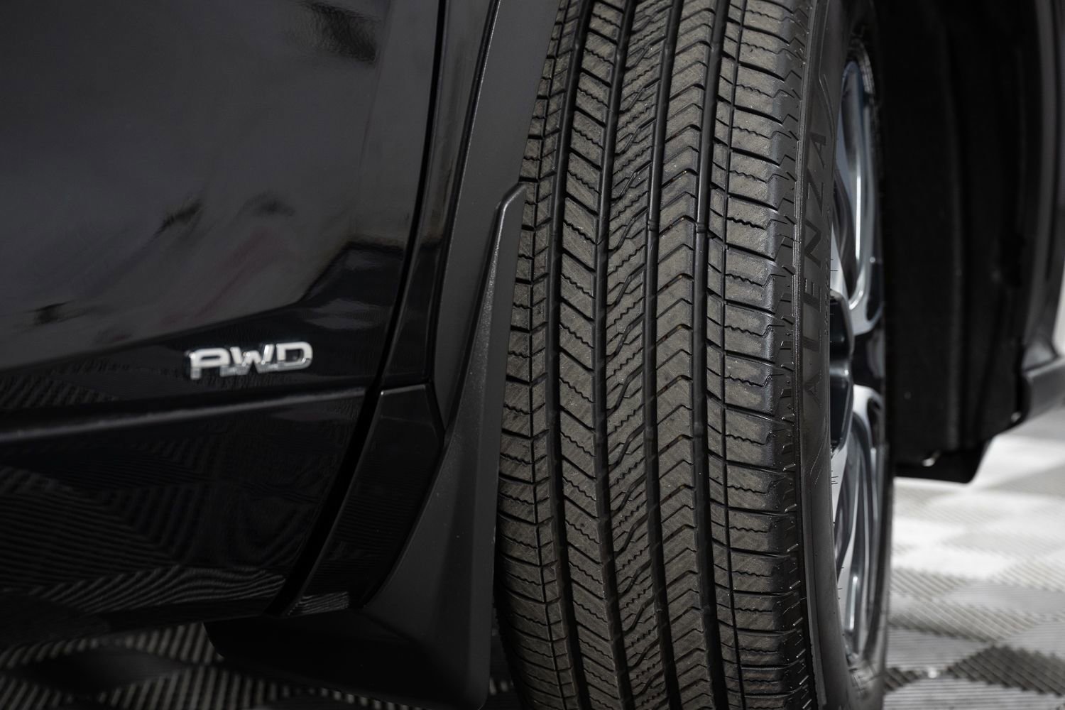 Used 2024 Toyota Highlander XLE image 46