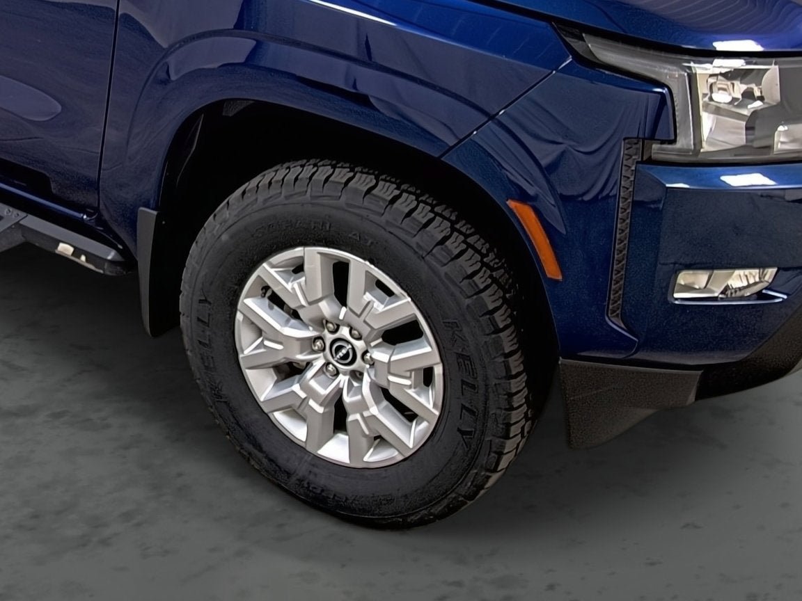 Used 2022 Nissan Frontier SV AWD/4WD image 14