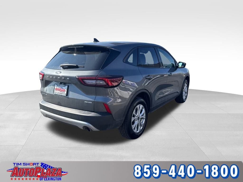 Used 2025 Ford Escape Active AWD/4WD image 10