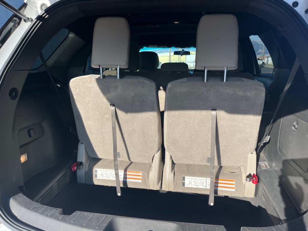 Used 2014 Ford Explorer XLT AWD/4WD image 25