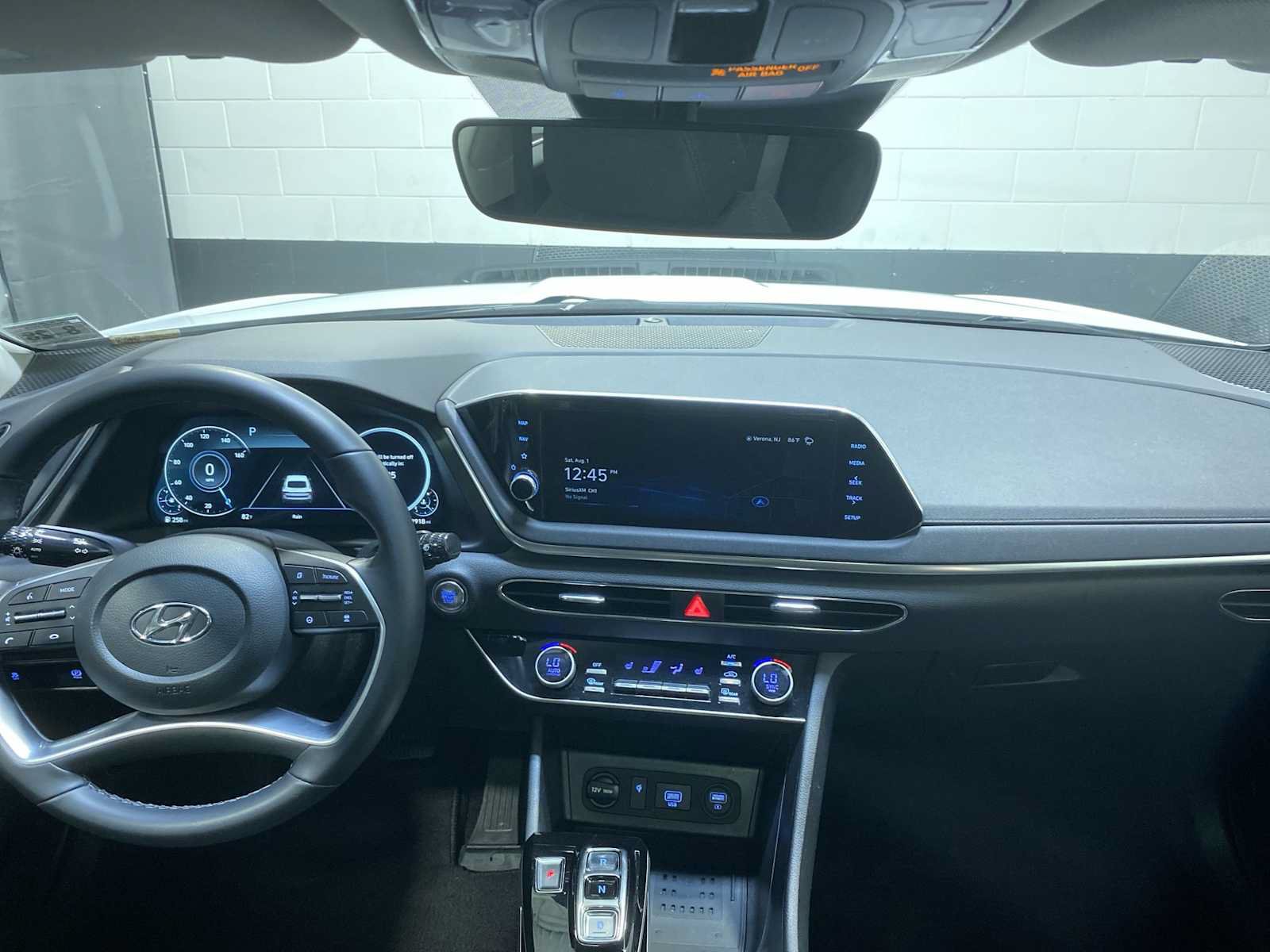 Used 2023 Hyundai Sonata SEL w/ Convenience Package FWD image 10