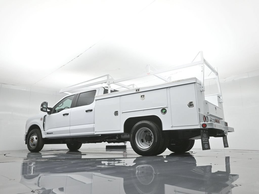 New 2026 Ford F350 XL w/ XL Chrome Package RWD image 3
