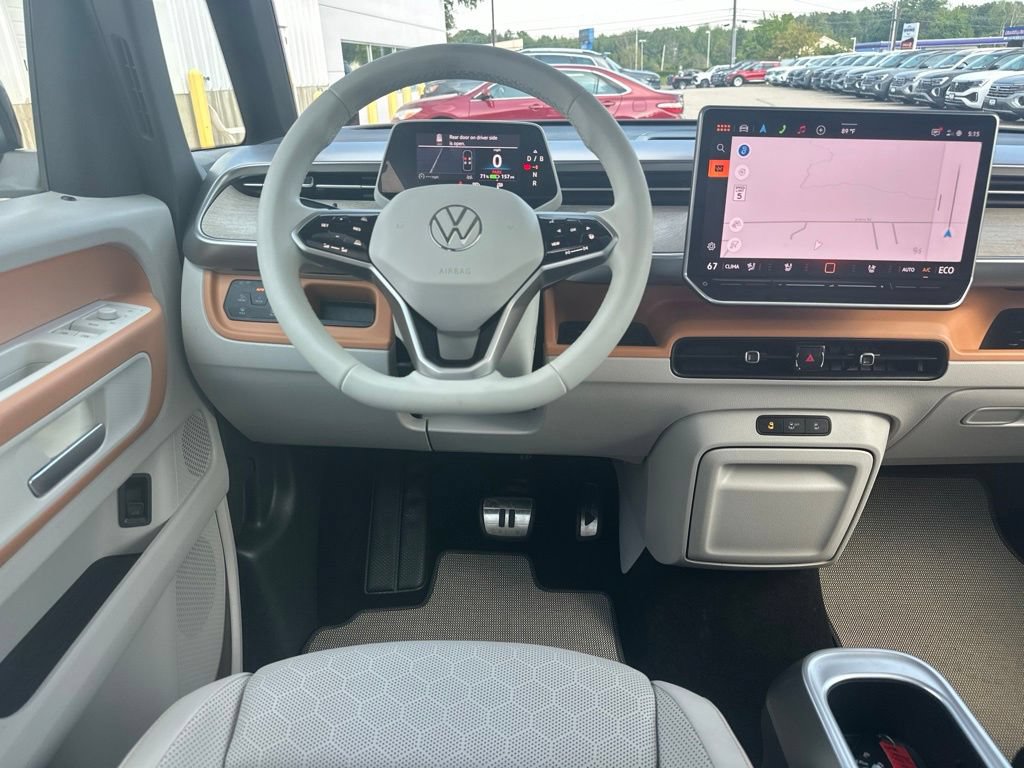 Used 2025 Volkswagen ID. Buzz 1st Edition AWD/4WD image 17