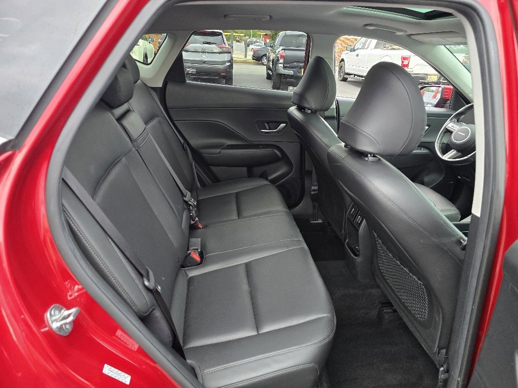 Used 2024 Hyundai Kona Limited image 13