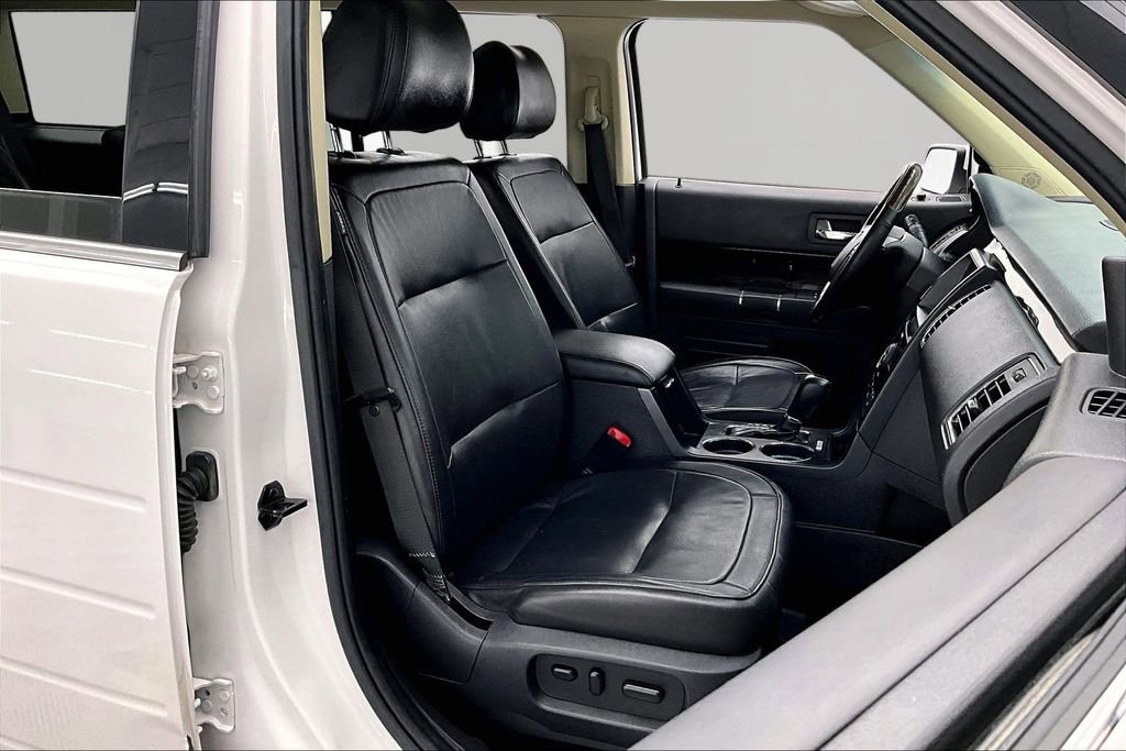 Used 2018 Ford Flex Limited w/ Equipment Group 301A FWD image 7
