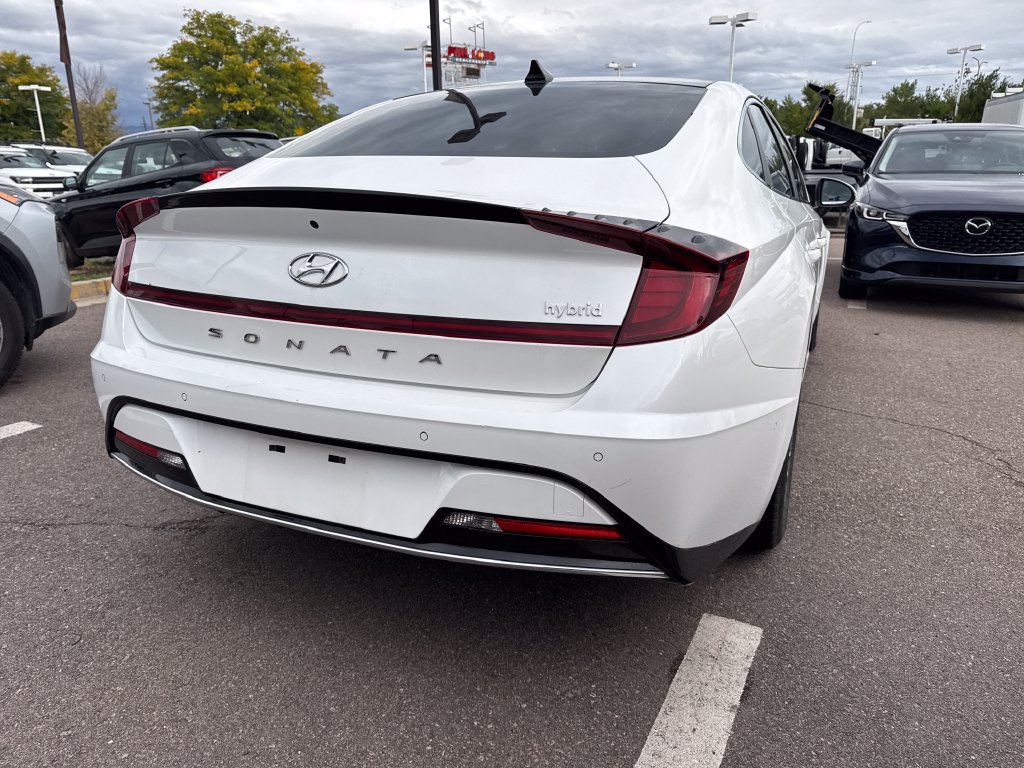 Certified 2022 Hyundai Sonata Limited FWD image 17