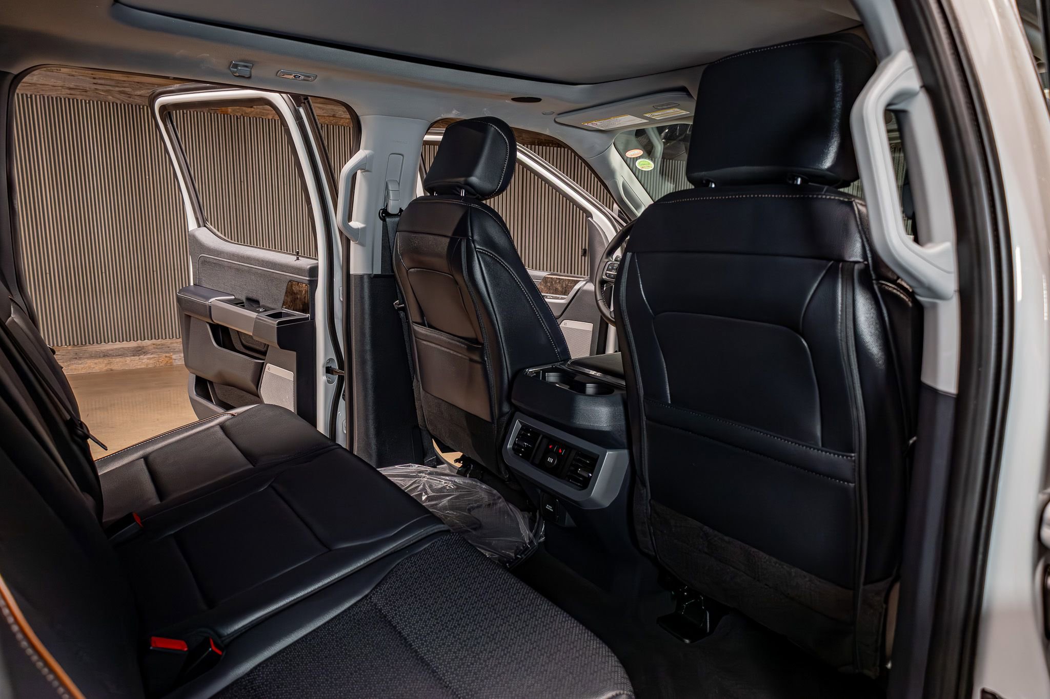 Used 2026 Ford F250 Lariat AWD/4WD image 27