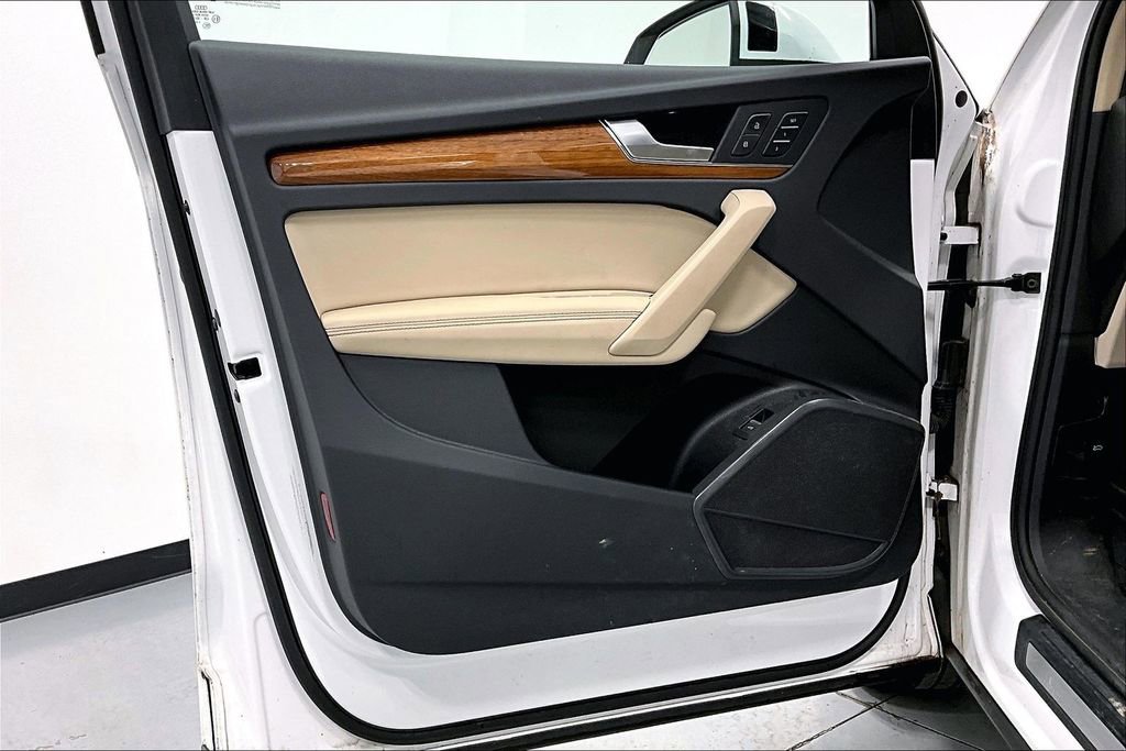 Used 2021 Audi Q5 2.0T Premium Plus w/ Premium Plus Package image 21