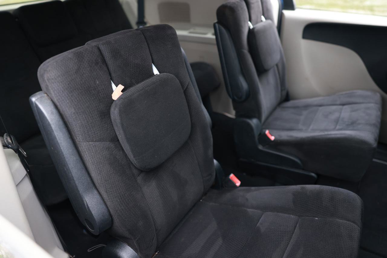 Used 2011 Dodge Grand Caravan Express w/ PWR Window Group image 14