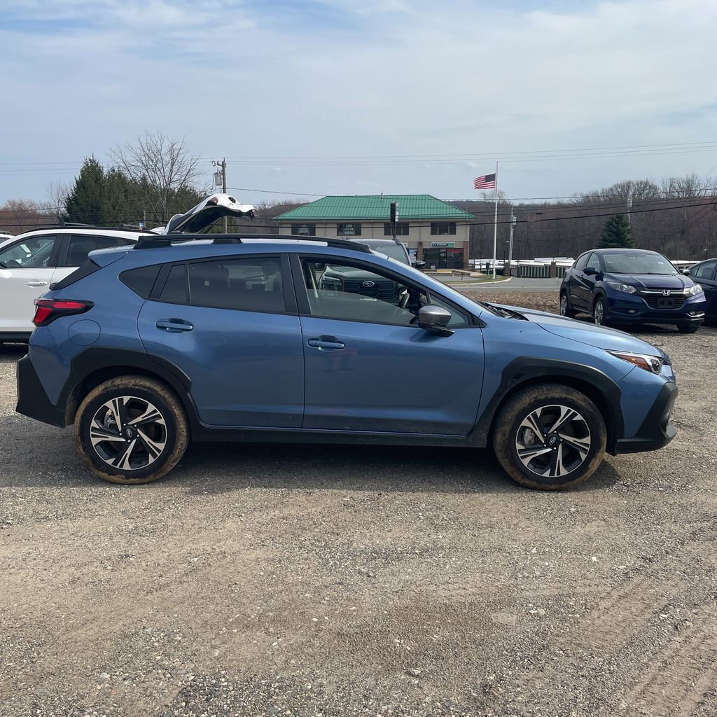 Used 2024 Subaru Crosstrek 2.0i Premium image 10