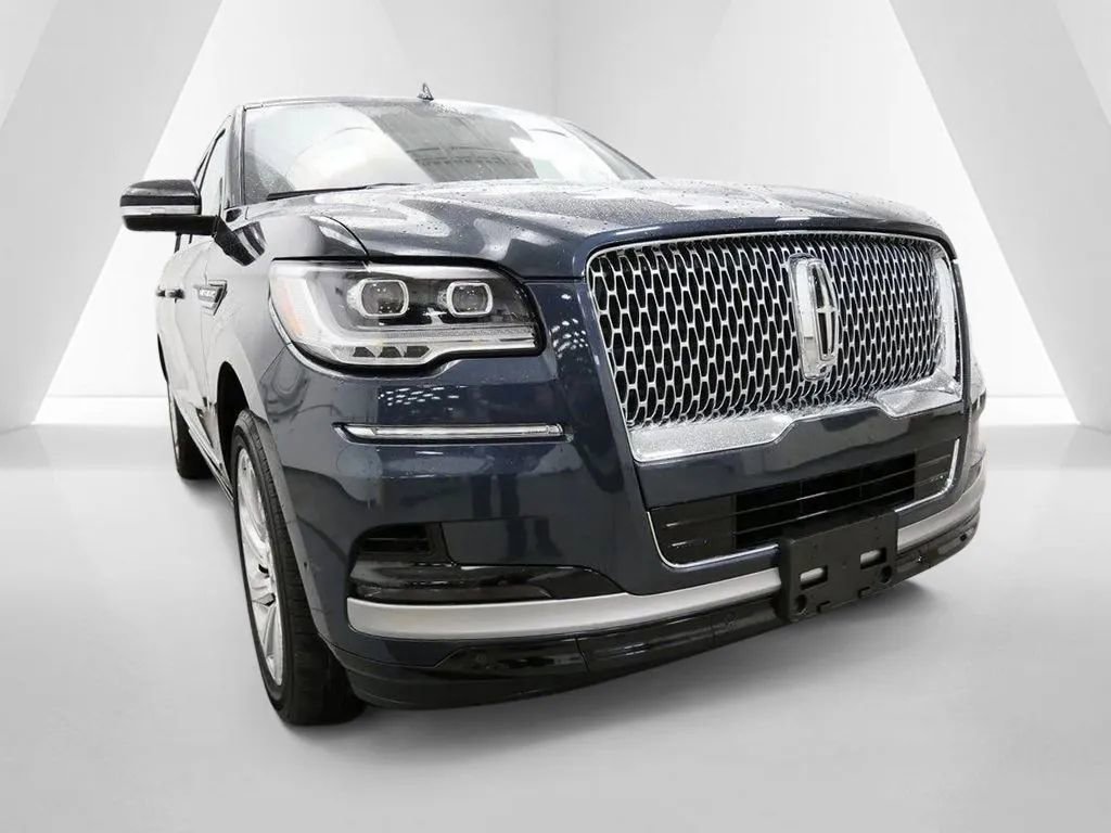 Used 2024 Lincoln Navigator L Reserve w/ Equipment Group 201A AWD/4WD image 47