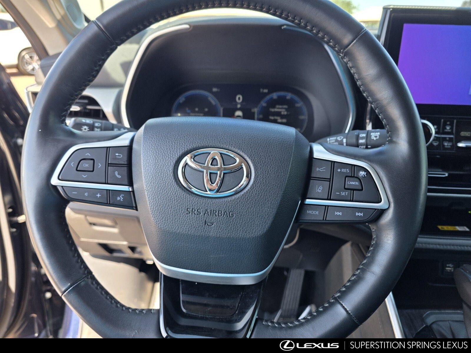 Used 2023 Toyota Highlander Platinum image 24