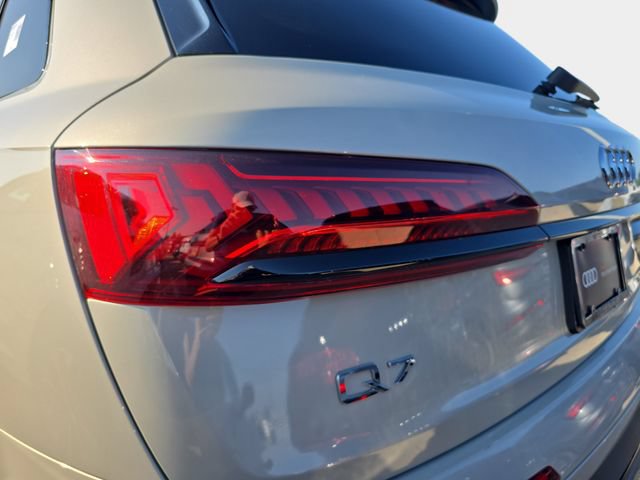 Used 2024 Audi Q7 3.0T Premium Plus AWD/4WD image 39