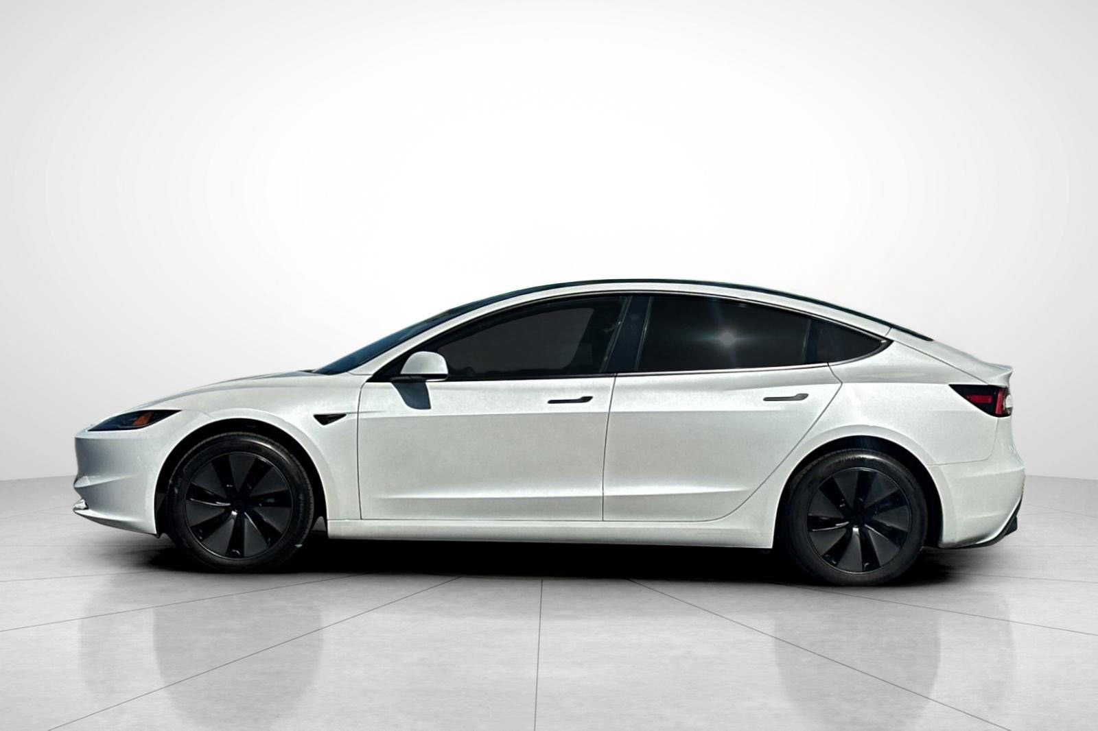 Used 2025 Tesla Model 3 Long Range image 24
