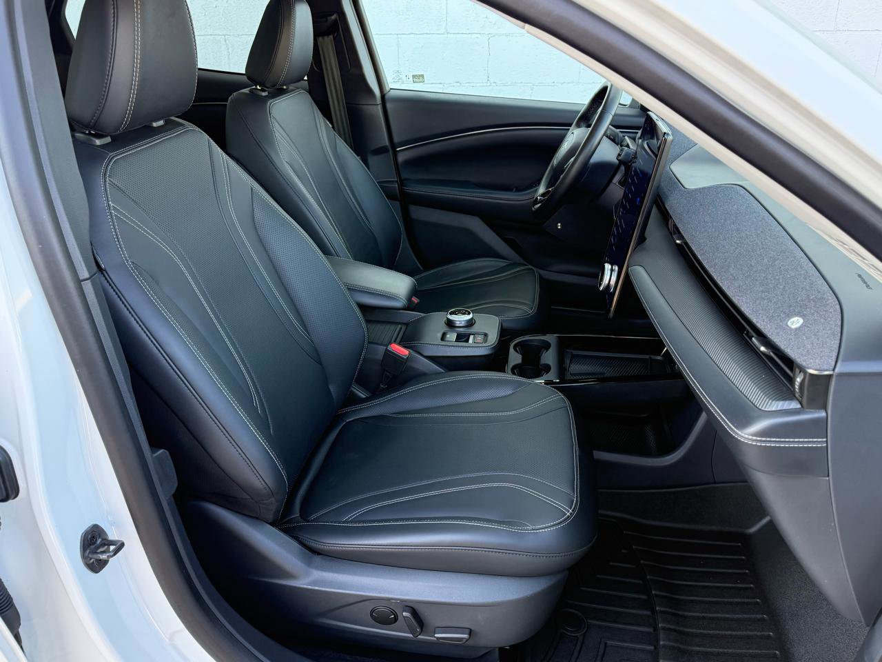 Used 2023 Ford Mustang Mach-E Premium image 43