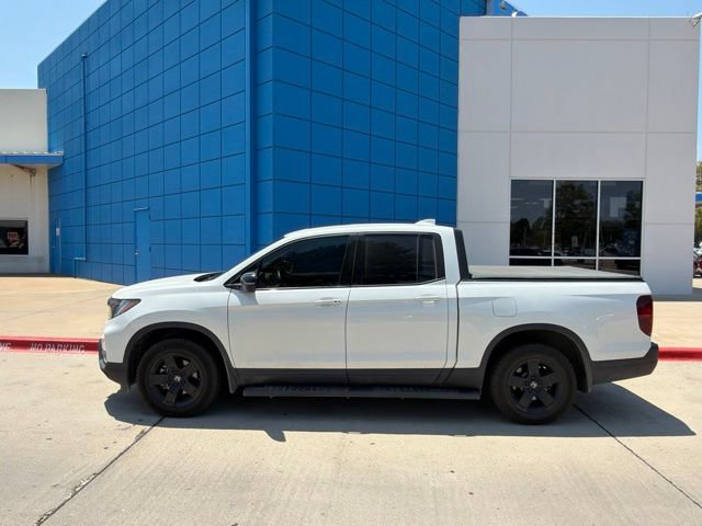 Used 2025 Honda Ridgeline Black Edition image 10
