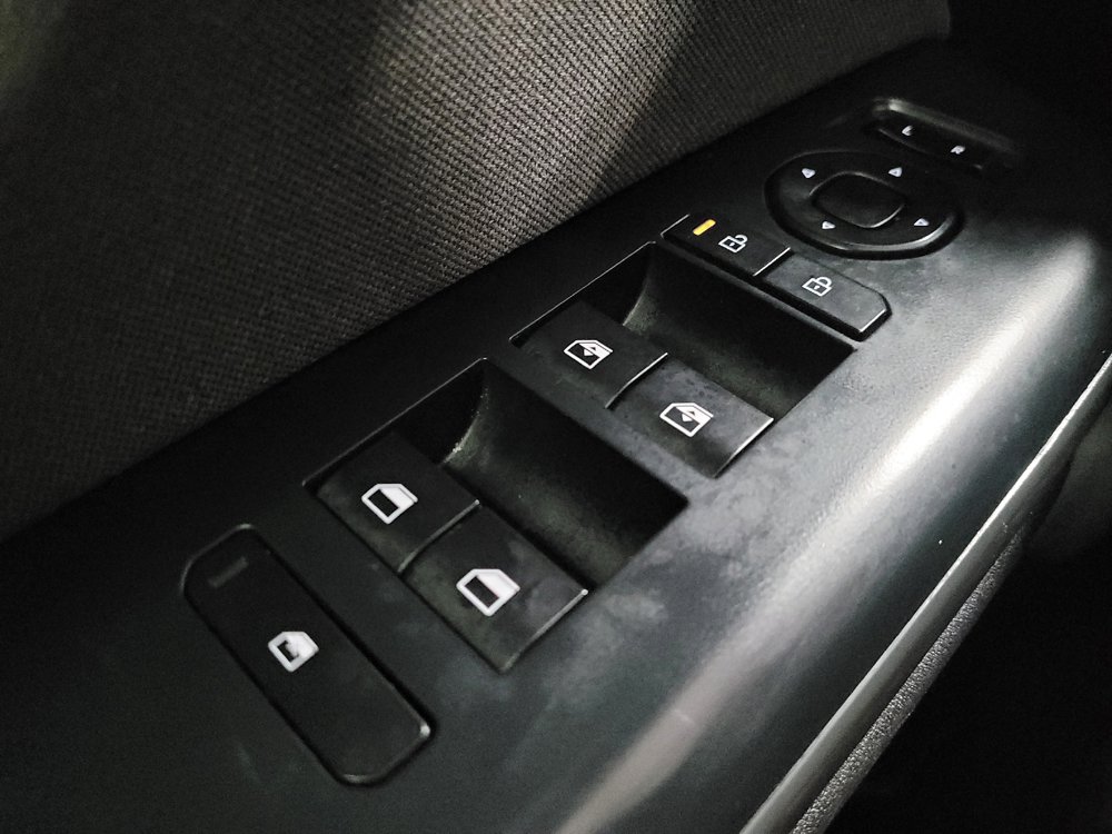 Used 2025 Kia K4 EX FWD image 27