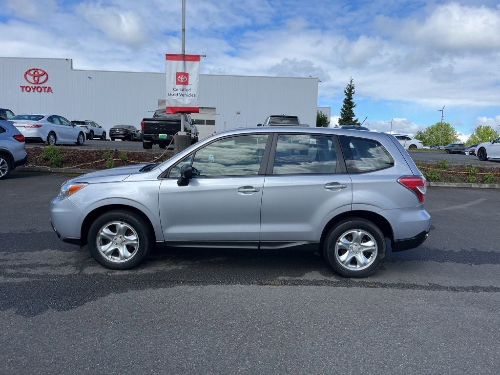Used 2015 Subaru Forester 2.5i AWD/4WD image 10