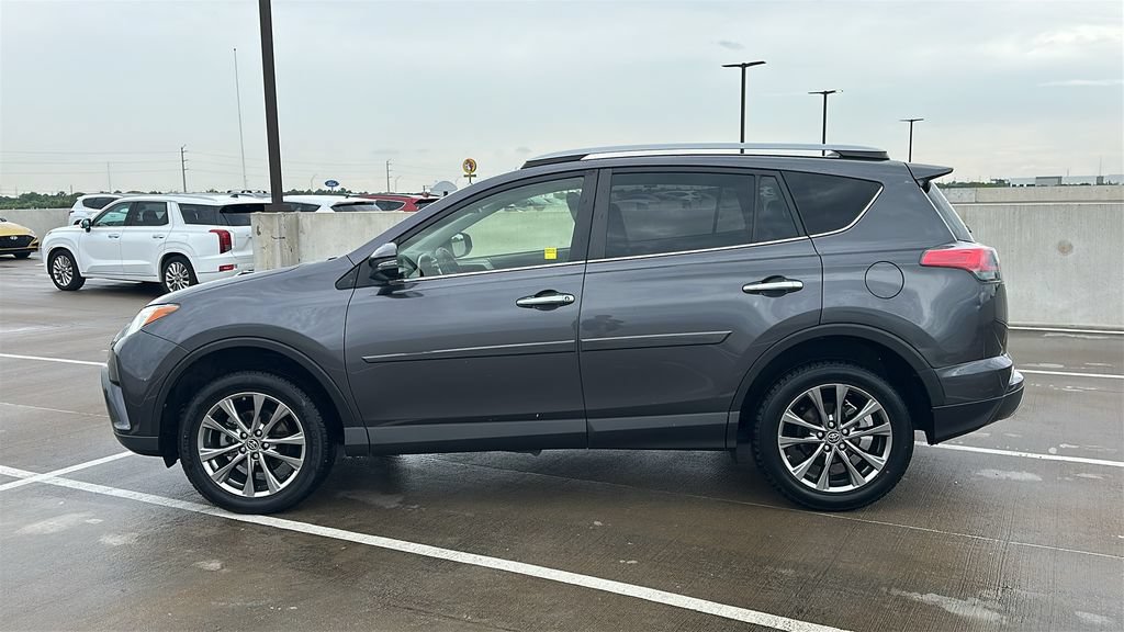 Used 2018 Toyota RAV4 Limited FWD image 10