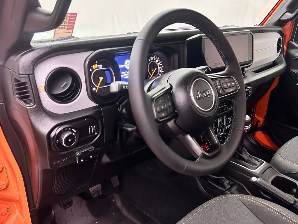 Certified 2025 Jeep Wrangler Willys image 17