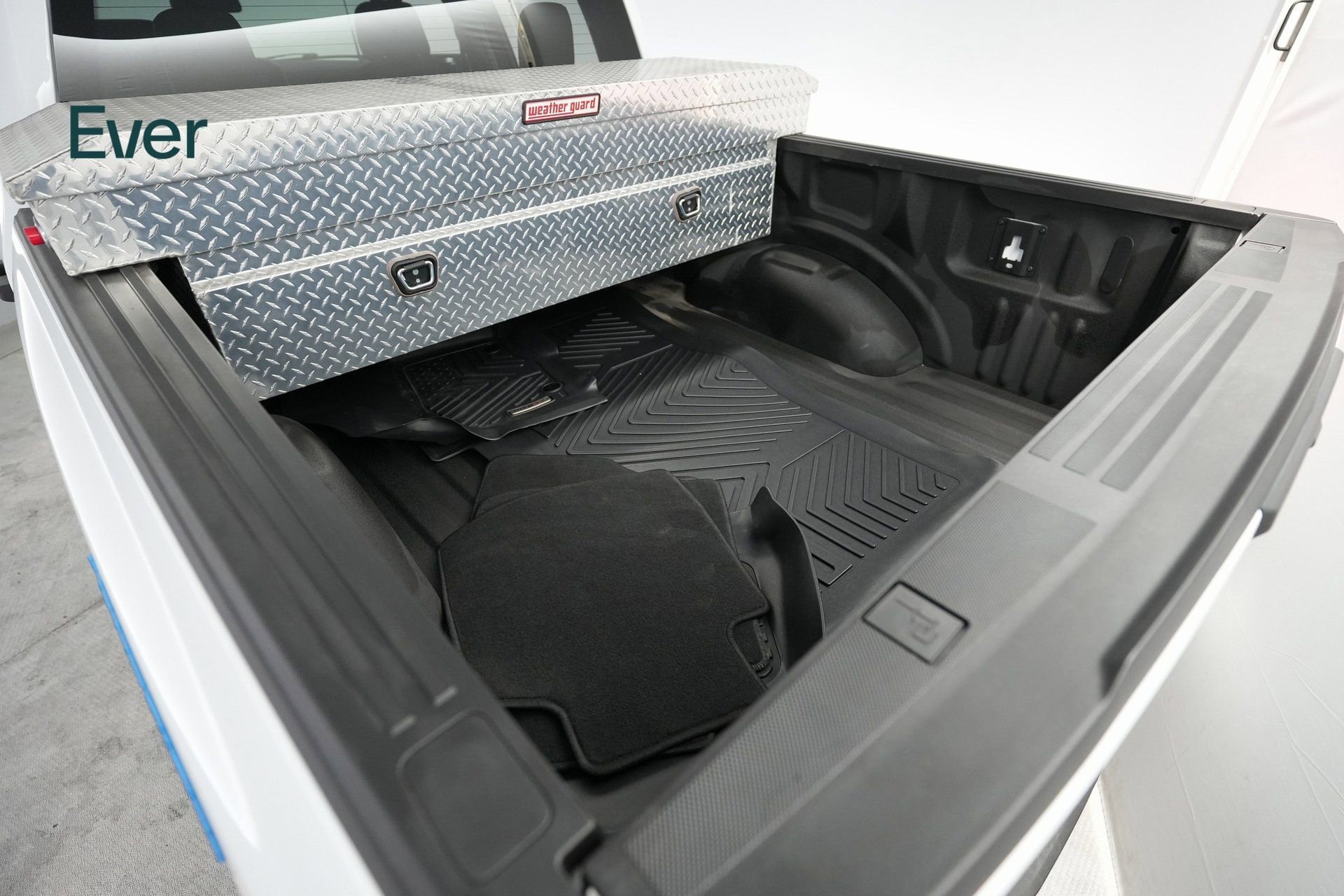 Used 2023 Ford F150 Lightning XLT image 18