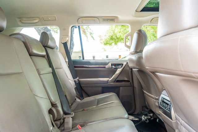 Used 2016 Lexus GX 460 w/ Premium Package AWD/4WD image 42