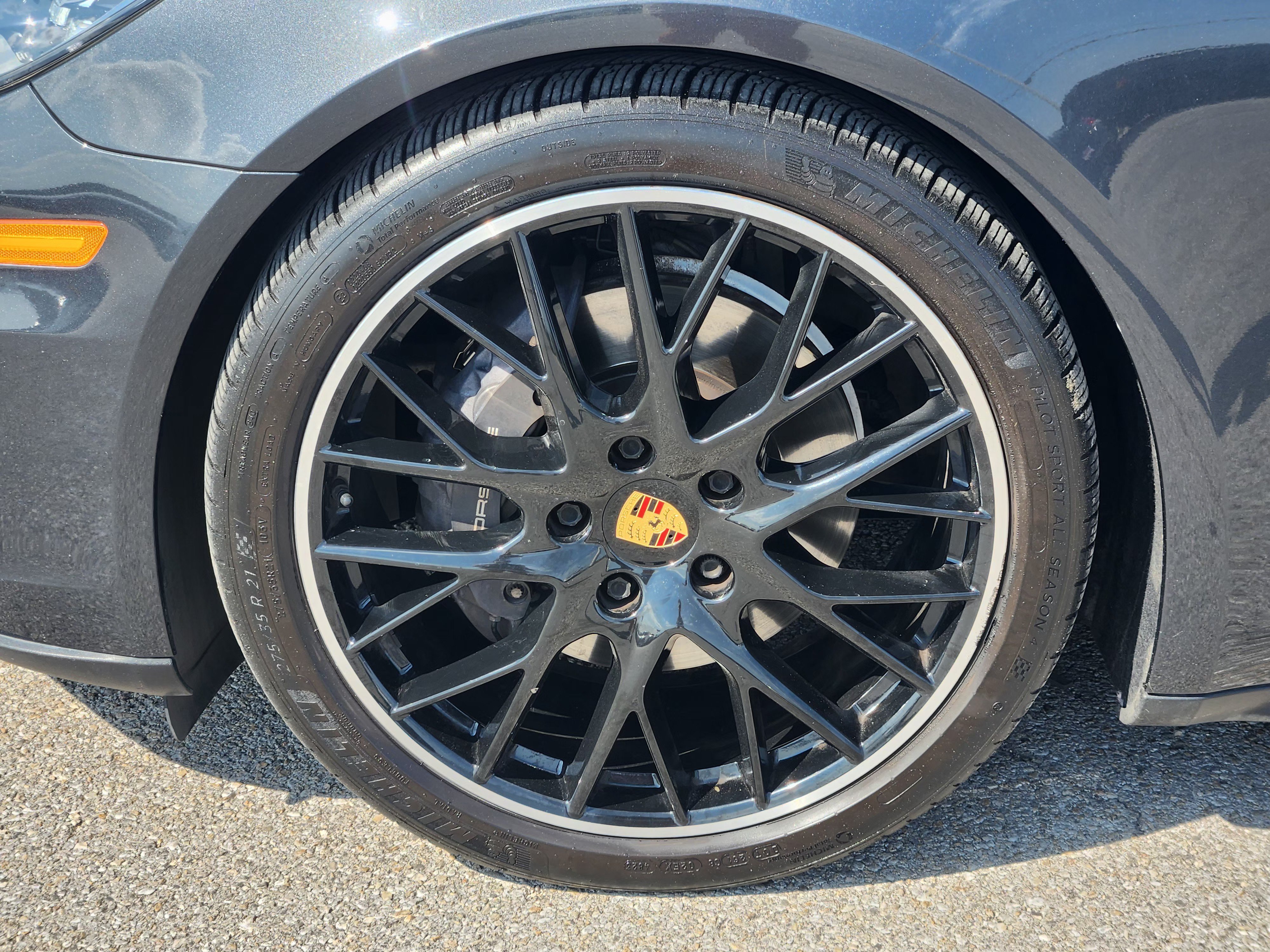 Used 2018 Porsche Panamera 4 AWD/4WD image 10