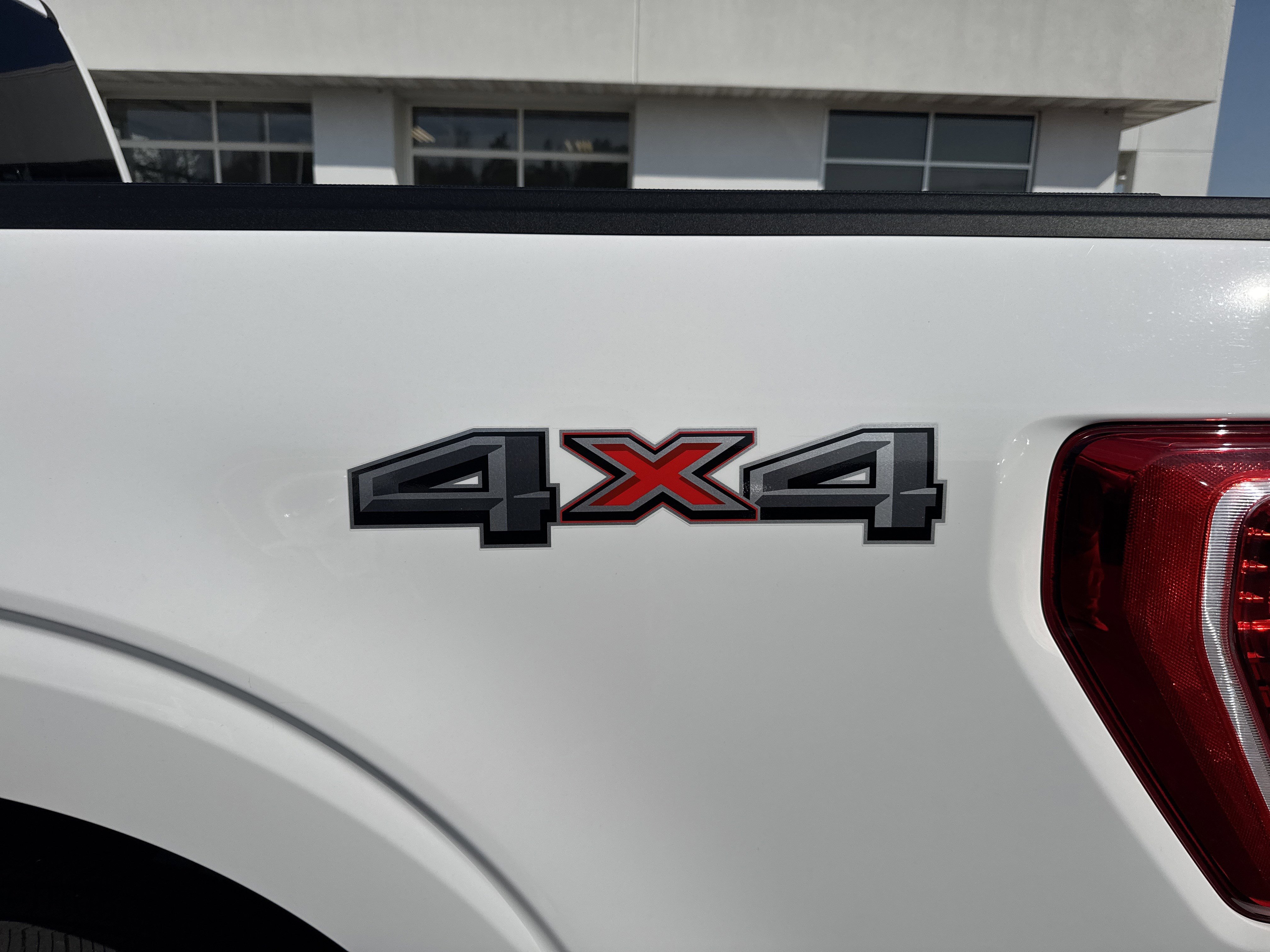 Certified 2022 Ford F150 XLT w/ Equipment Group 302A High image 15