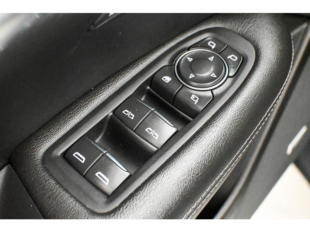 Used 2024 Cadillac XT5 Premium Luxury w/ Technology Package AWD/4WD image 33