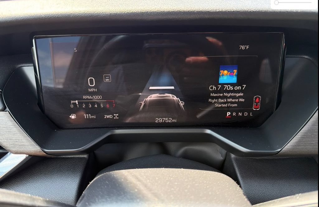 Used 2024 GMC Acadia Denali AWD/4WD image 13