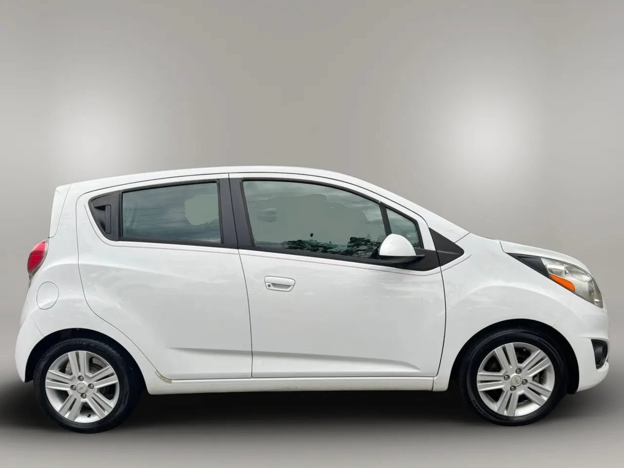 Used 2014 Chevrolet Spark LT FWD image 2
