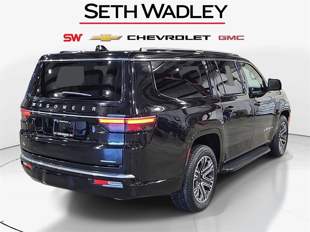 Used 2024 Jeep Wagoneer L Series II w/ Flexible Seating Group image 7