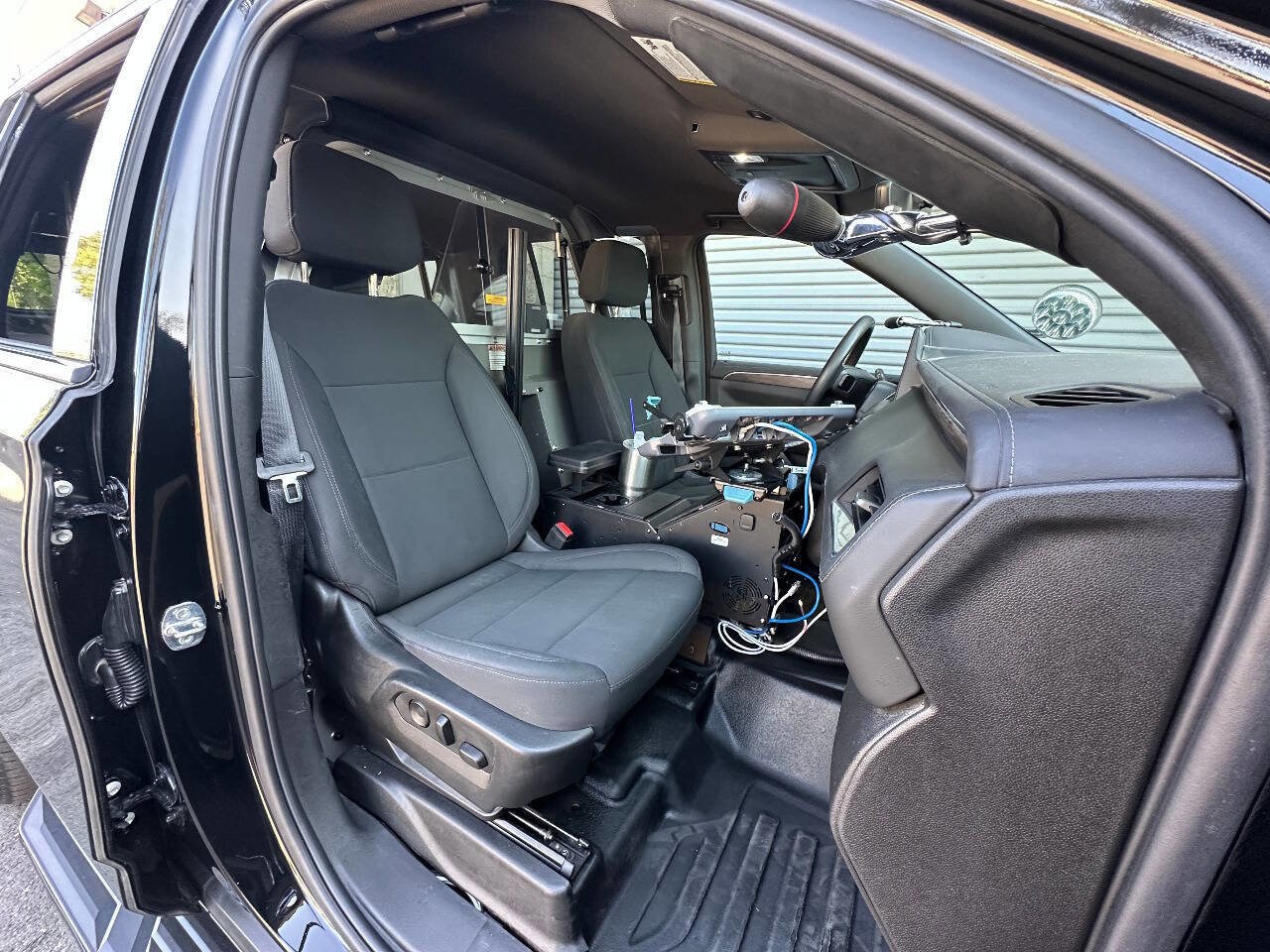 Used 2022 Chevrolet Tahoe 2WD image 34