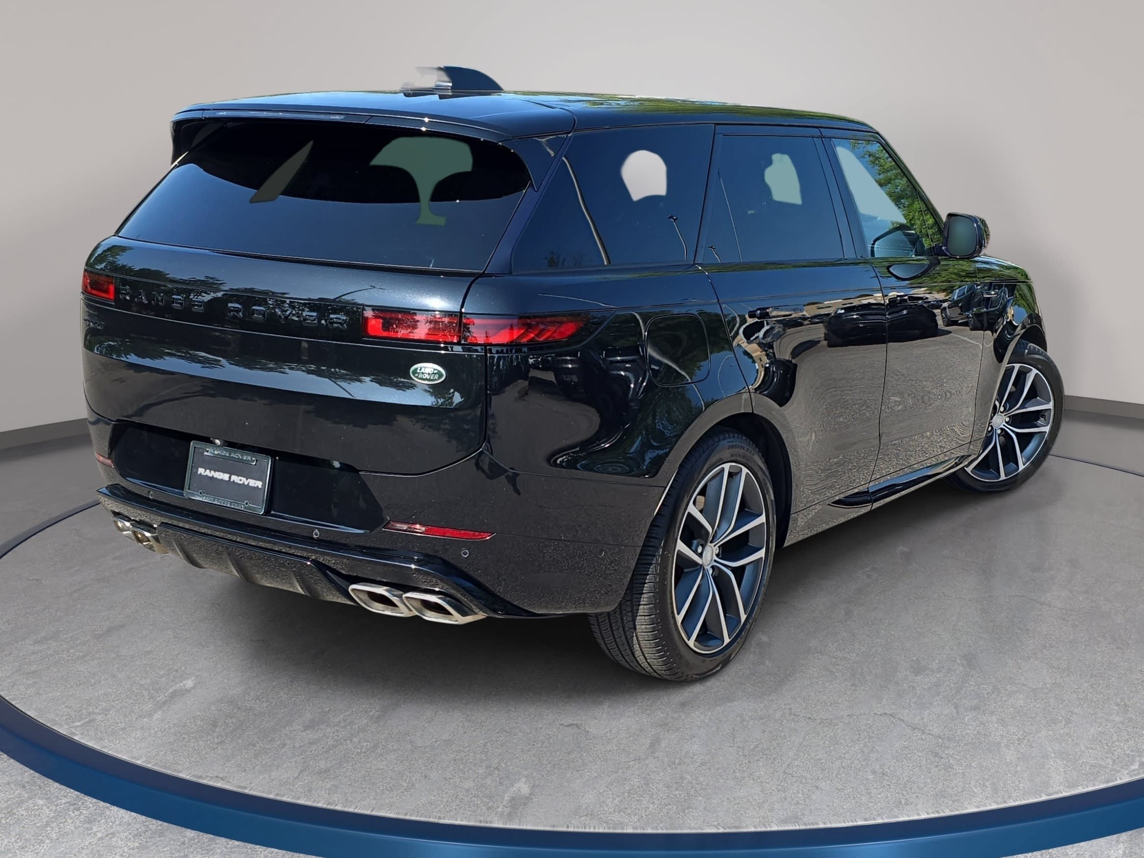 Certified 2023 Land Rover Range Rover Sport First Edition AWD/4WD image 5