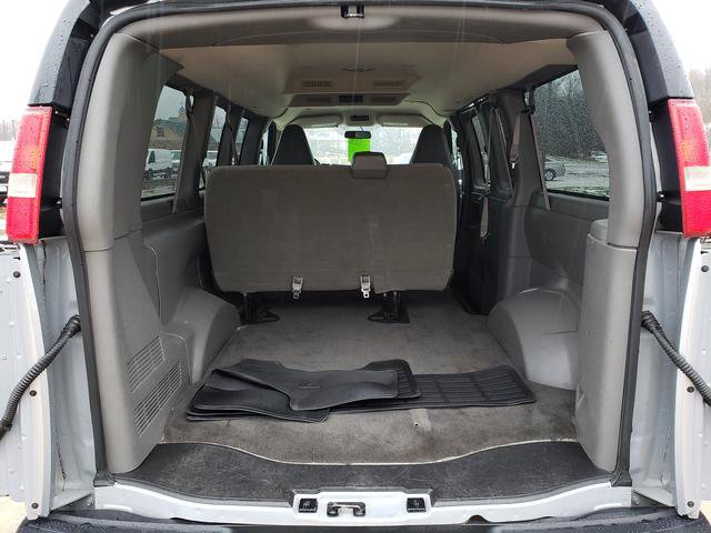 Used 2017 Chevrolet Express 2500 LS RWD image 5