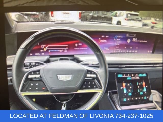 Used 2025 Cadillac Escalade IQ Luxury 2 w/ LPO, Premium Carpet Package image 9