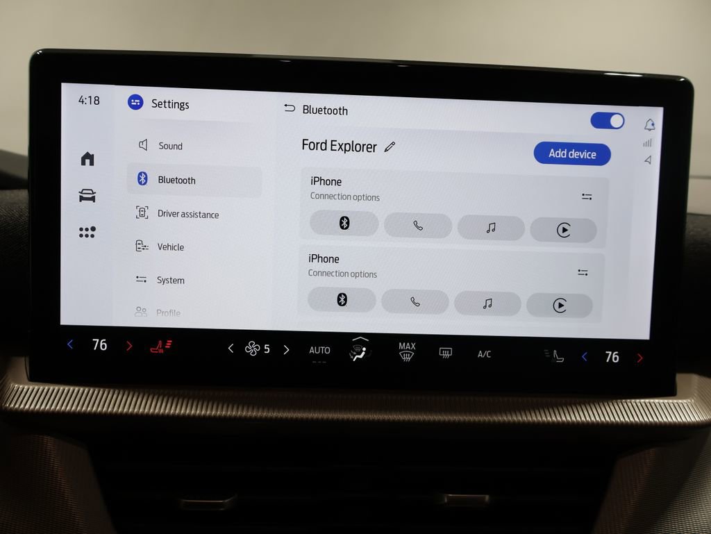 Used 2025 Ford Explorer Active image 31