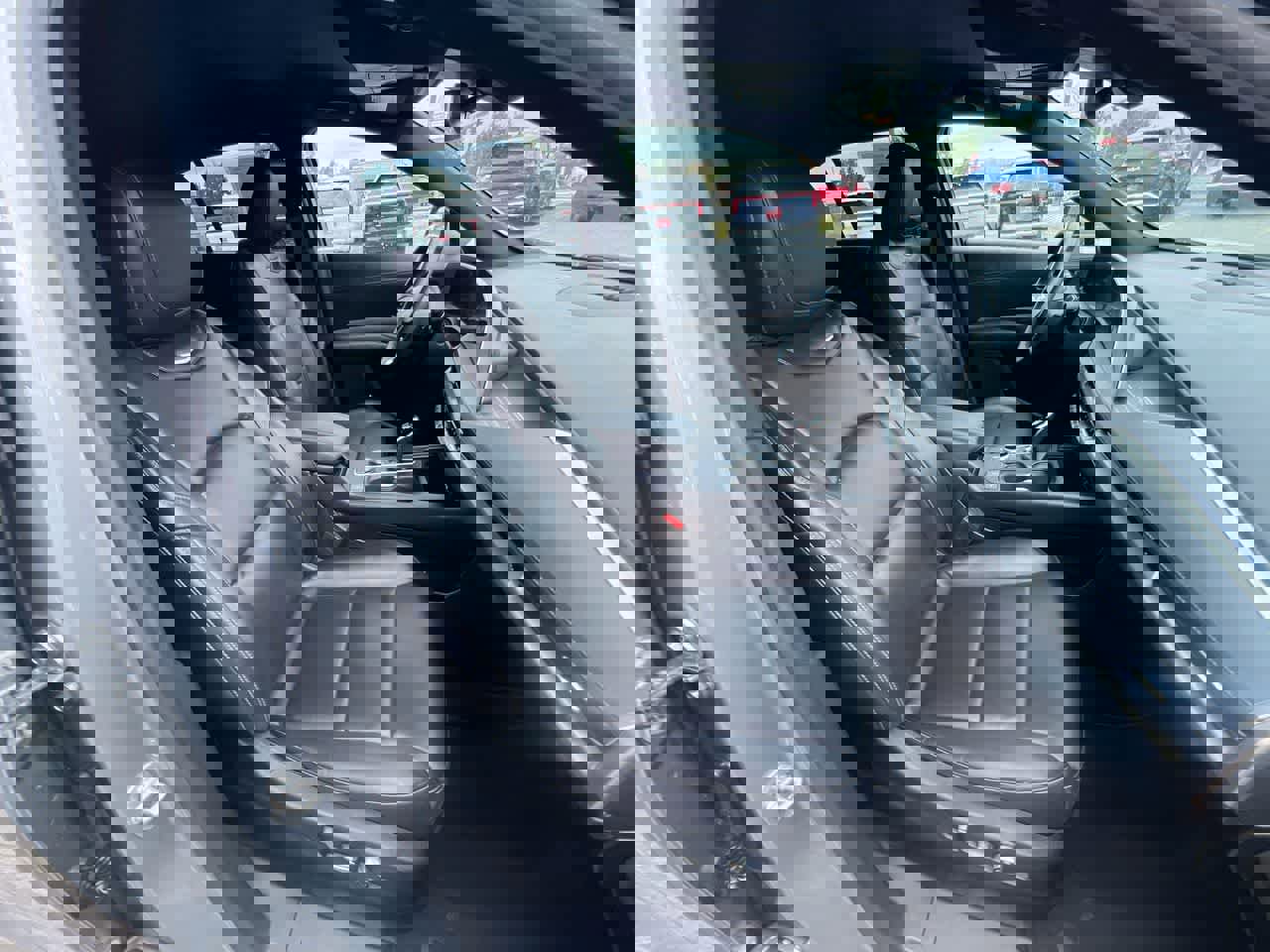 Used 2024 Cadillac XT4 Premium Luxury image 28