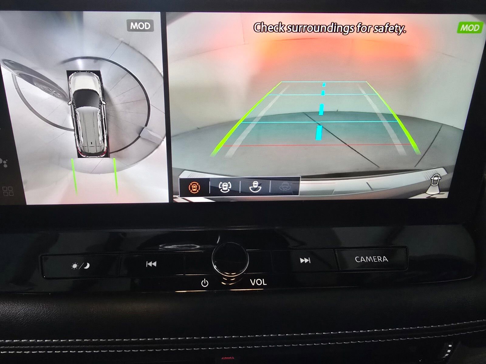 Used 2024 Nissan Rogue Platinum w/ Platinum Premium Package image 18