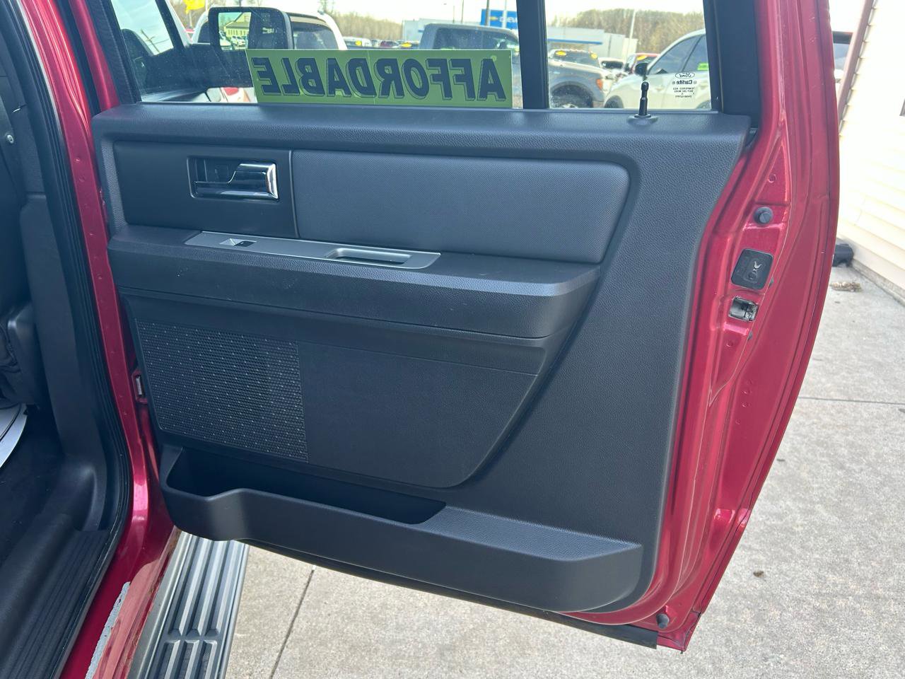 Used 2007 Ford Expedition EL XLT image 18